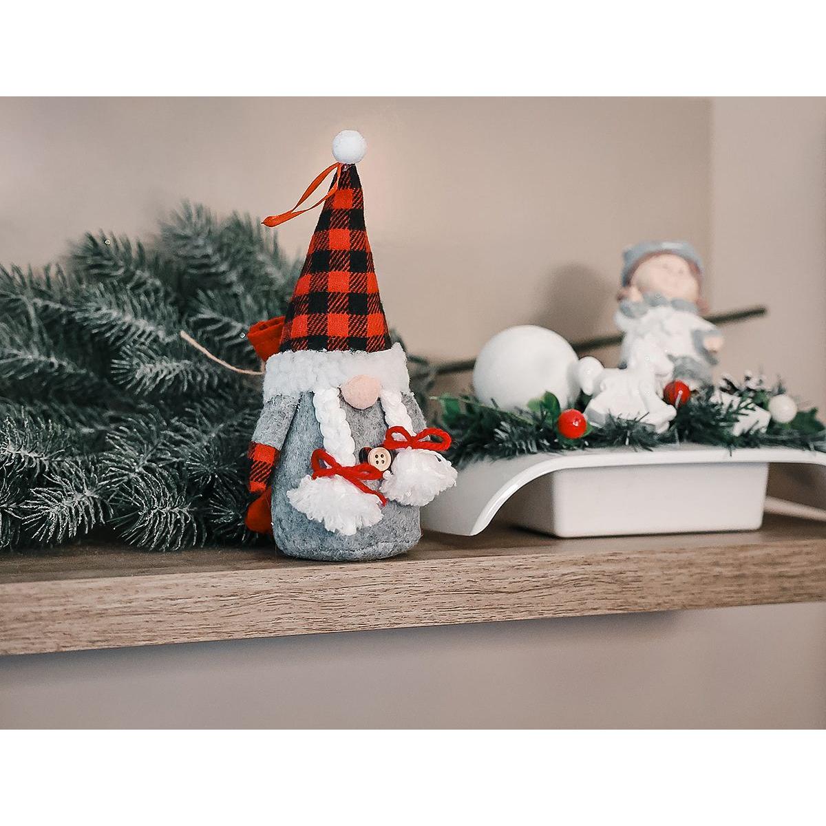 Dekoratyvinis Santa Claus Su Dovanų Maišeliu 20cm Mergaitė