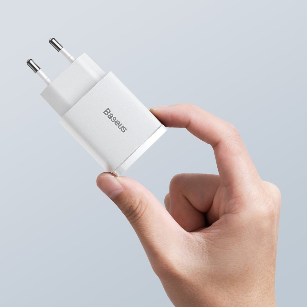 Kompaktiškas Usb-c 20w 3a Pd Qc 3.0 Greitasis įkroviklis, Baltas