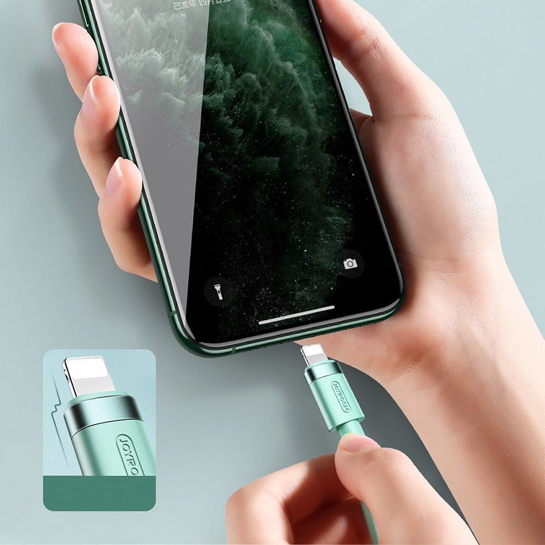Kabelis Iphone Usb - Lightning 2.4a 1.2m Juodas