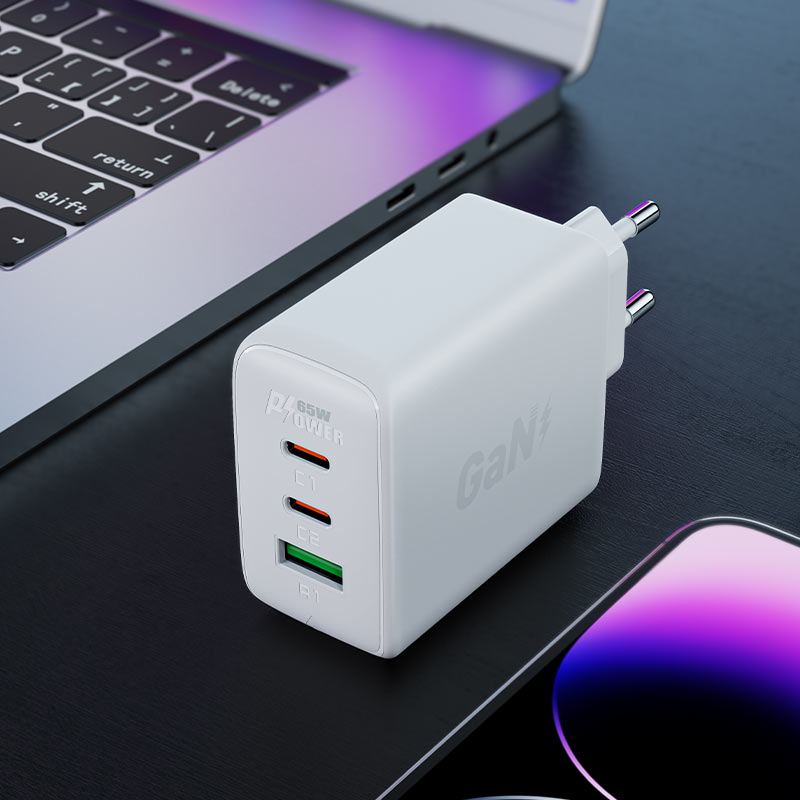 Gan 2x Usb-c Usb-a Pps Pd Qc4+ 65w Greitasis įkroviklis Baltos Spalvos