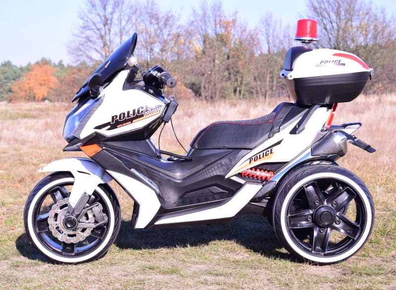 Milžiniškas Policijos Motoroleris, Sirenos Garsai, Megafonas, Gaidys, Minkšta Sėdynė, Dujų Pedalas/ak550