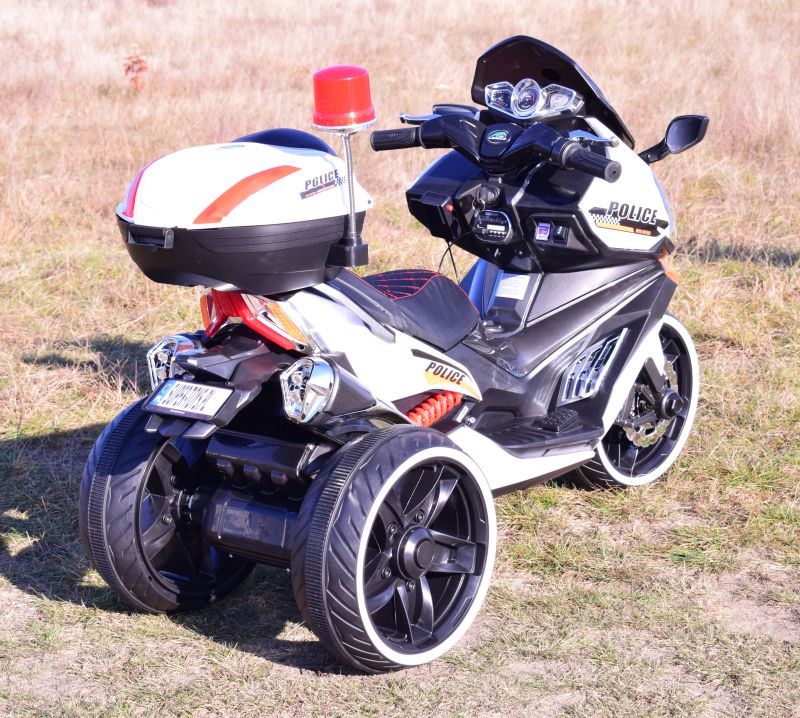 Milžiniškas Policijos Motoroleris, Sirenos Garsai, Megafonas, Gaidys, Minkšta Sėdynė, Dujų Pedalas/ak550