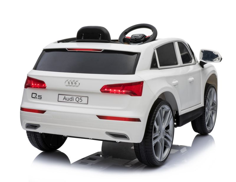 Audi Q5 Suv , Minkšti Ratlankiai, Minkšta Sėdynė, Pilna Komplektacija/q5-suv