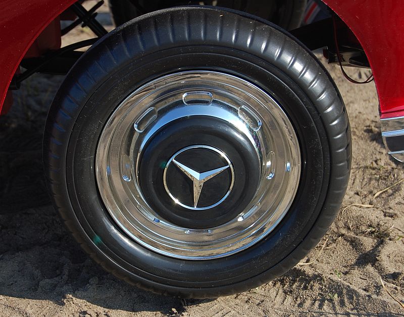 Mercedes 300s Dviejų Variklių, Minkšti Ratai, Lėtas Paleidimas/ls618