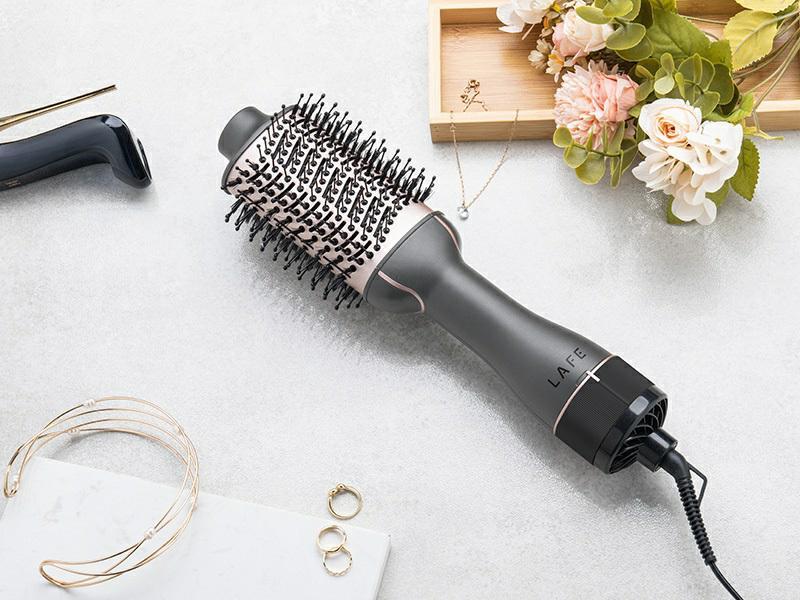 Lafe Loko-driver Sleek & Shine Brush