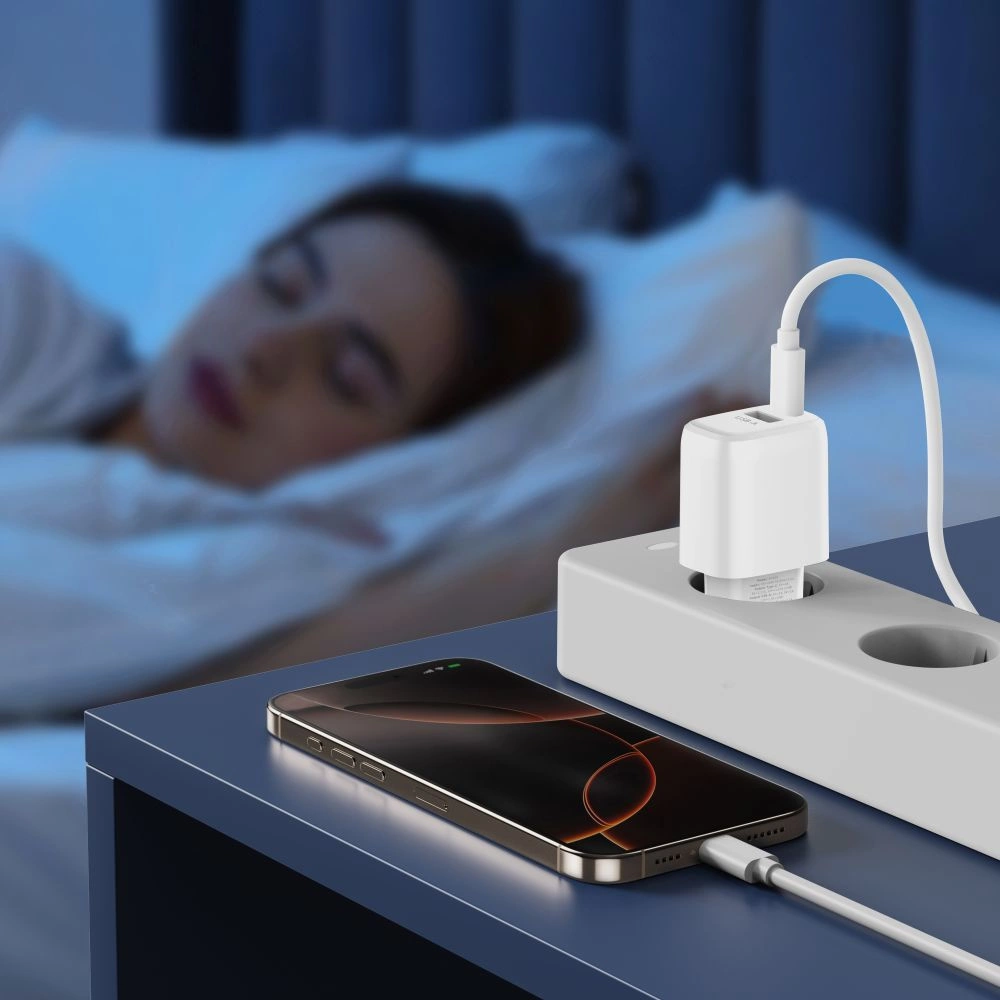 Nca20 Usb-a Usb-c Pd Qc 20 W Tinklo įkroviklis Su 1 M Ilgio Usb-c Kabeliu - Baltas