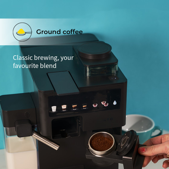 CHiATO coffeePLAY 5-in-1 kavos aparatas, naudotas-atnaujintas – juodas