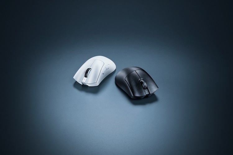 Razer DeathAdder V3 Pro Belaidė žaidimų pelė, RF Wireless + USB-C, 30000 DPI, Juoda