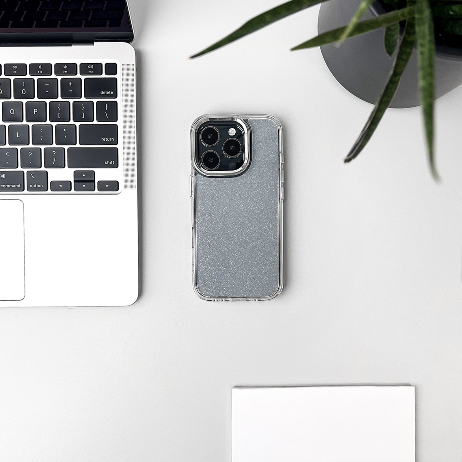 „iphone 16 Pro Max Glitter Case“ Dėklas – Permatomas Su Blizgučiais