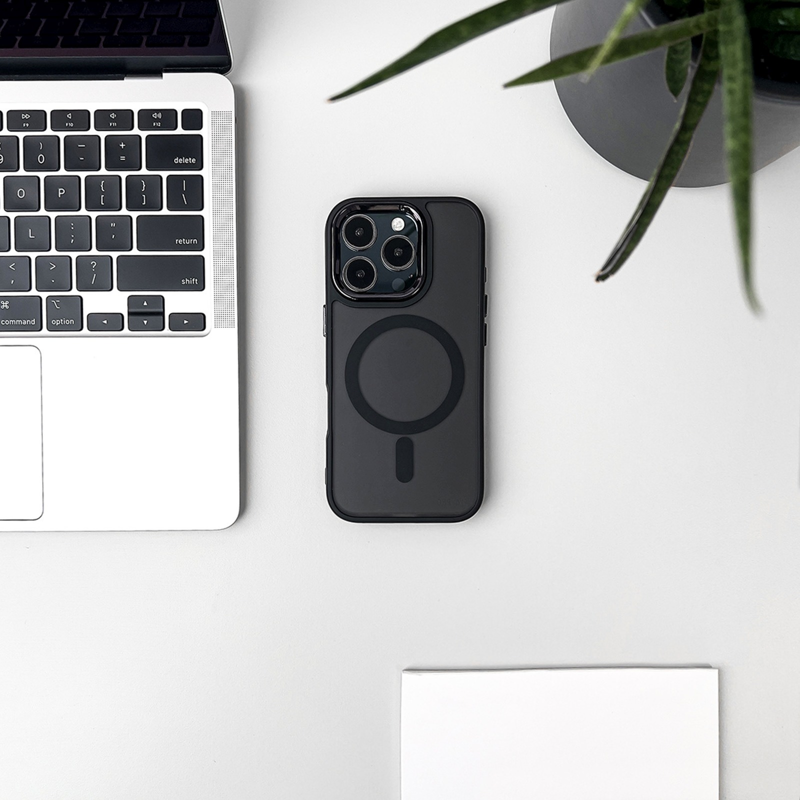 „iphone 16 Plus“ Dėklas Iš „magnetic Collection Magsafe“ Serijos – Juodas