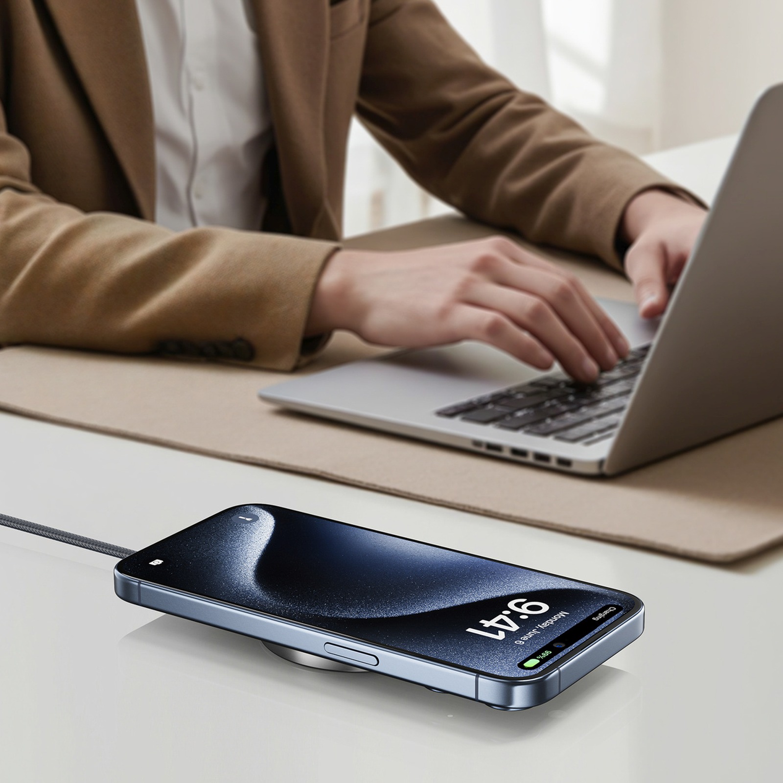Indukcinis Magnetinis įkroviklis Su Usb-c Kabeliu „qi2“, 15 W, 1,2 M – Juodas