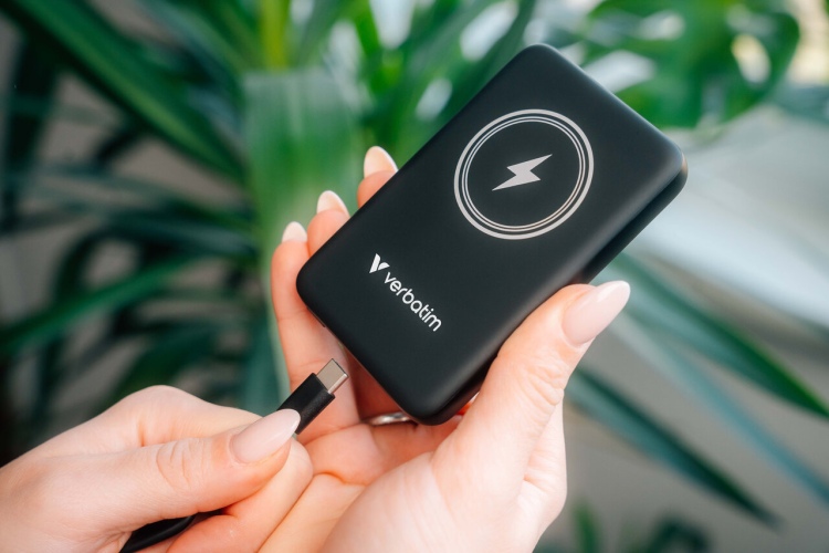 Verbatim 32240 Charge 'n' Go Magnetic Wireless Išorinė baterija (Power Bank) 5000mAh, Juoda