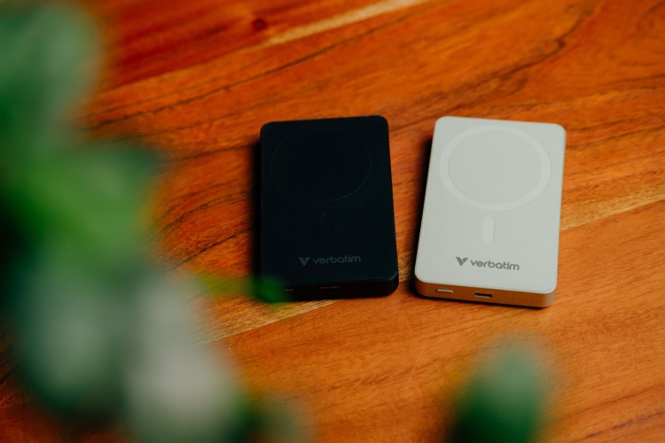 Verbatim 32227 Charge 'n' Go Essentials Magnetic Wireless Išorinė baterija Power Bank 10000mAh Juoda