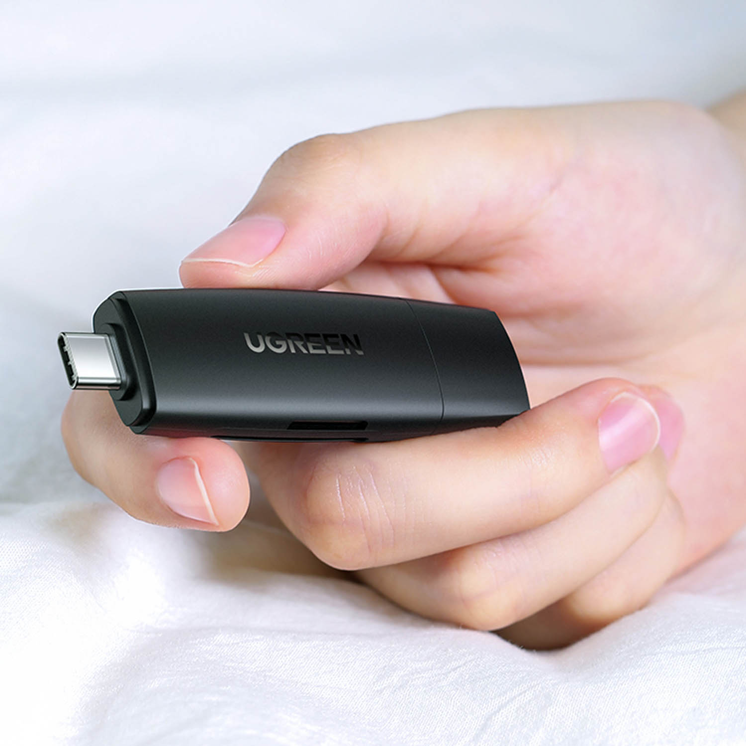 Adapteris Su 2 Jungtimis: Usb-a Ir Usb-c, Sd Ir Micro Sd Kortelių Skaitytuvas, Juodos Spalvos