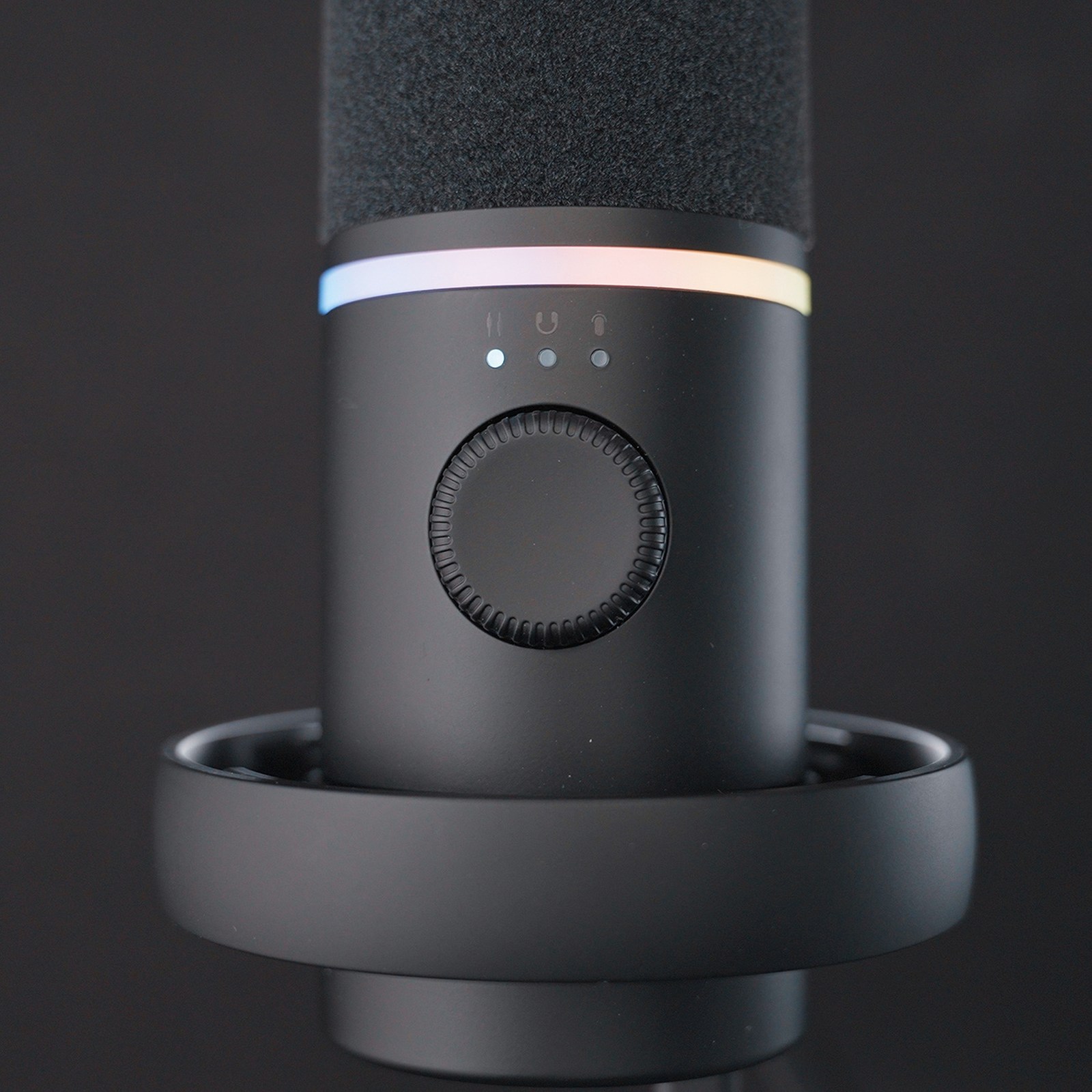 Dinaminis Laidinis Usb Xlr Rgb žaidimų Mikrofonas – Juodas