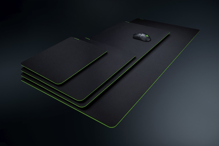 Razer Gigantus V2 Žaidimų pelės kilimėlis 3XL, Juoda/Žalia