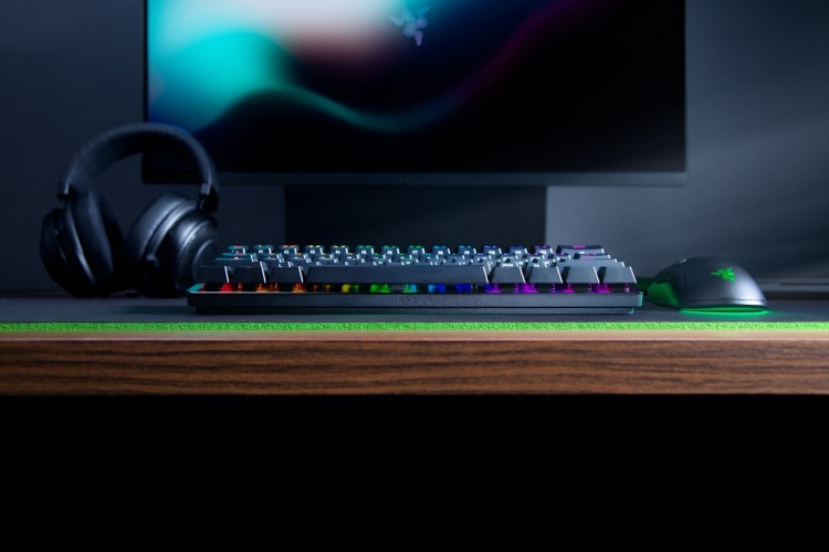 Razer Huntsman Mini Laidinė žaidimų klaviatūra RGB LED, USB, DE, Clicky Optical Purple Switch, Juoda