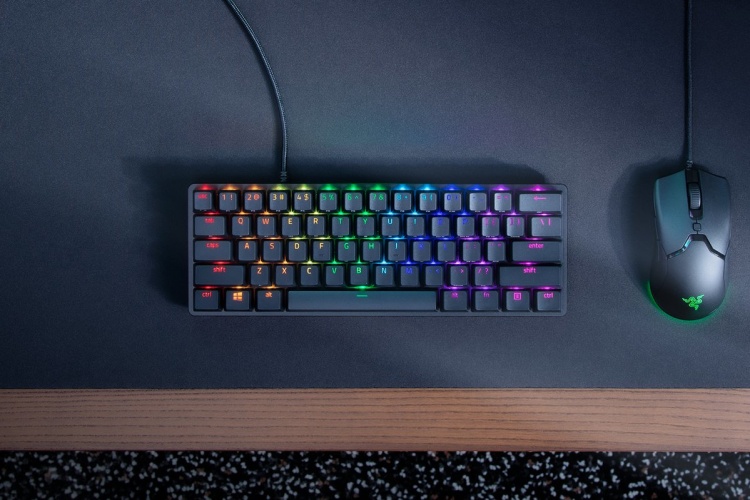 Razer Huntsman Mini Laidinė žaidimų klaviatūra RGB LED, USB, DE, Clicky Optical Purple Switch, Juoda