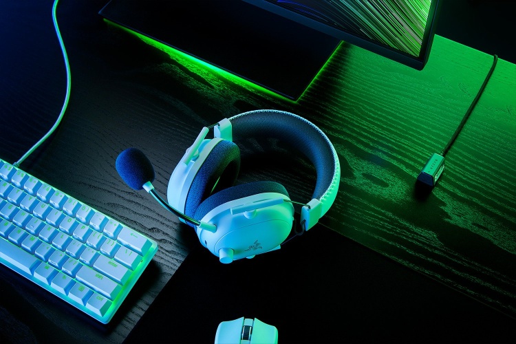 Razer Blackshark V2 Pro (2023) Belaidės žaidimų ausinės, Bluetooth, Balta