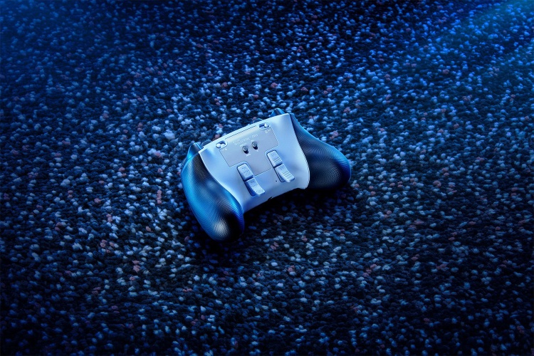 Razer Wolverine V2 Pro Žaidimų pultas laidinis/belaidis, PC, PlayStation 5, Balta/Juoda